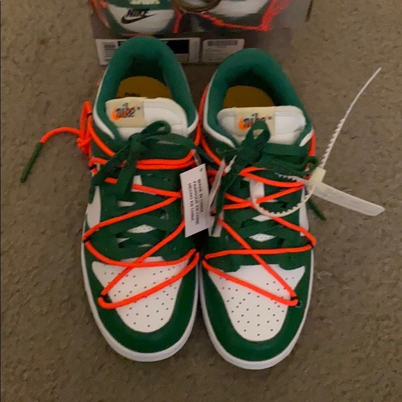 OFF -WHITE x Nike Dunk Lows Pine Green - Picture 2 of 3